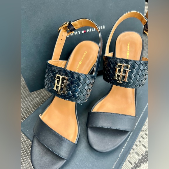 Tommy Hilfiger Women’s Elevated Heeled Sandal - Picture 1 of 8